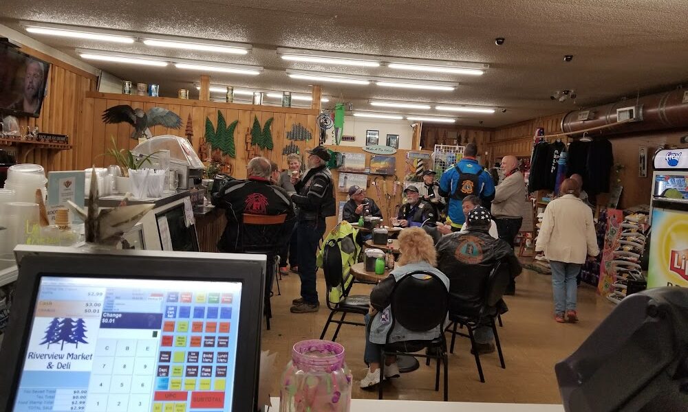 Mapleton Liquor Store