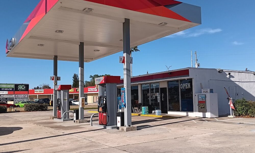 Mr Wings & more open until 3AM food truck