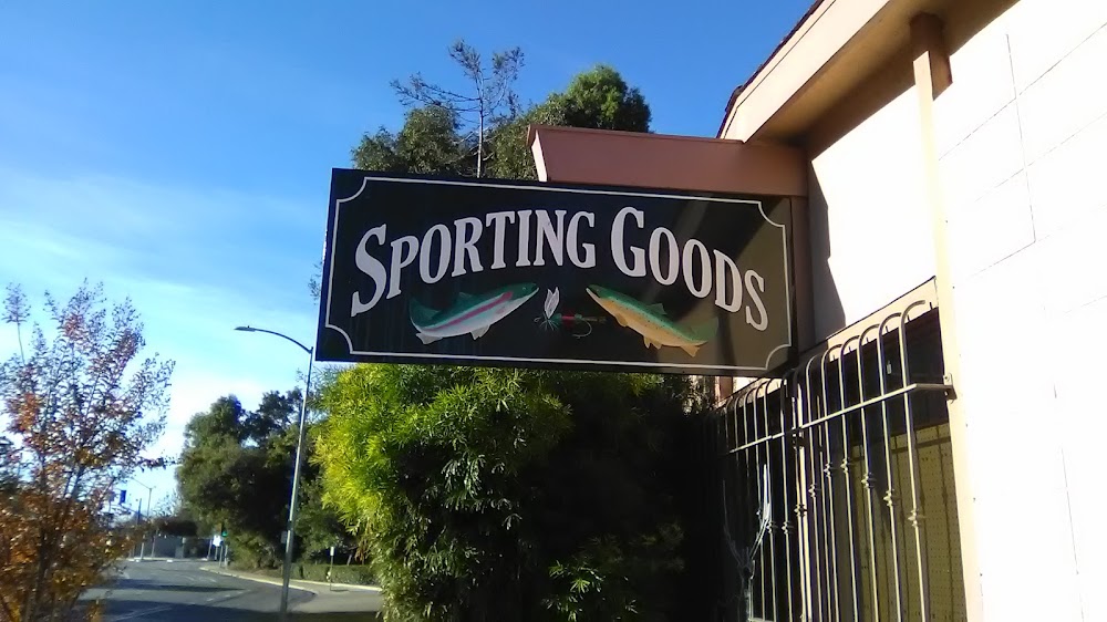 Four Season’s Outfitters