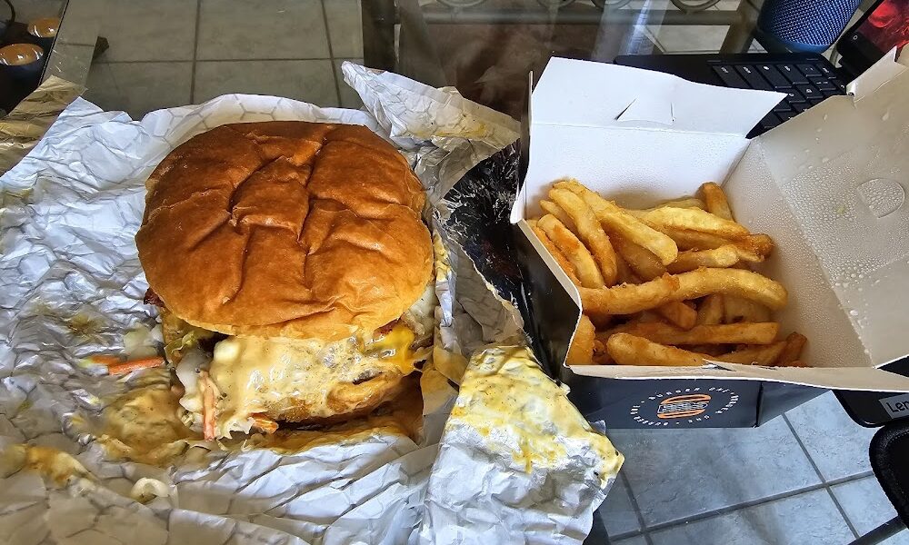 Burger one of Westland