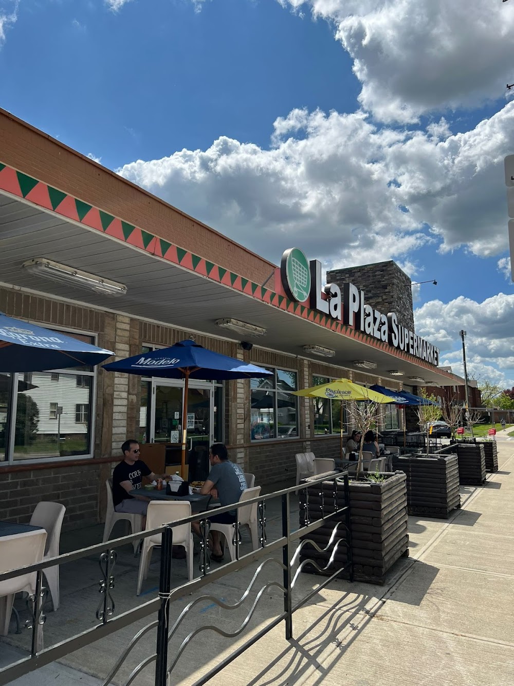 La Plaza Supermarket