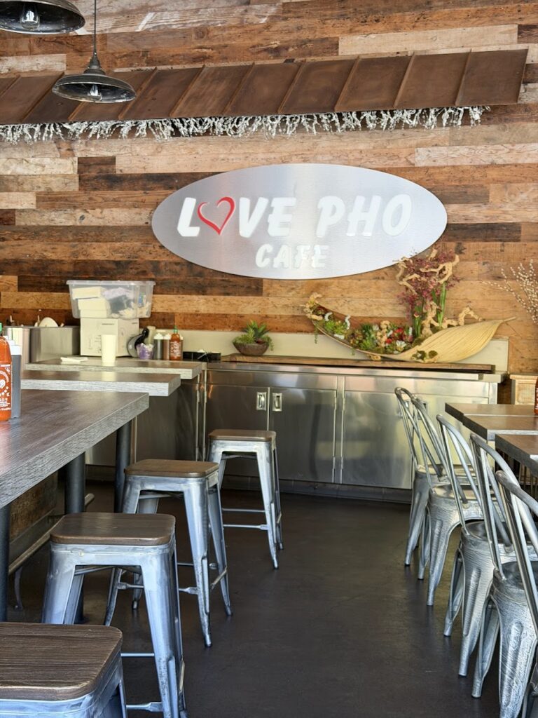 Love Pho Cafe