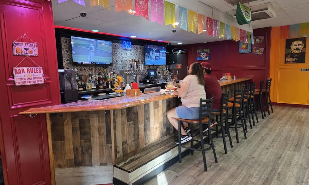 Queen’s Tacos Mexican Bar & Grill