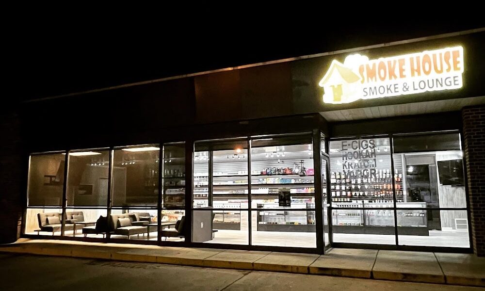 Smoke House Smoke and Lounge l Vape l CBD