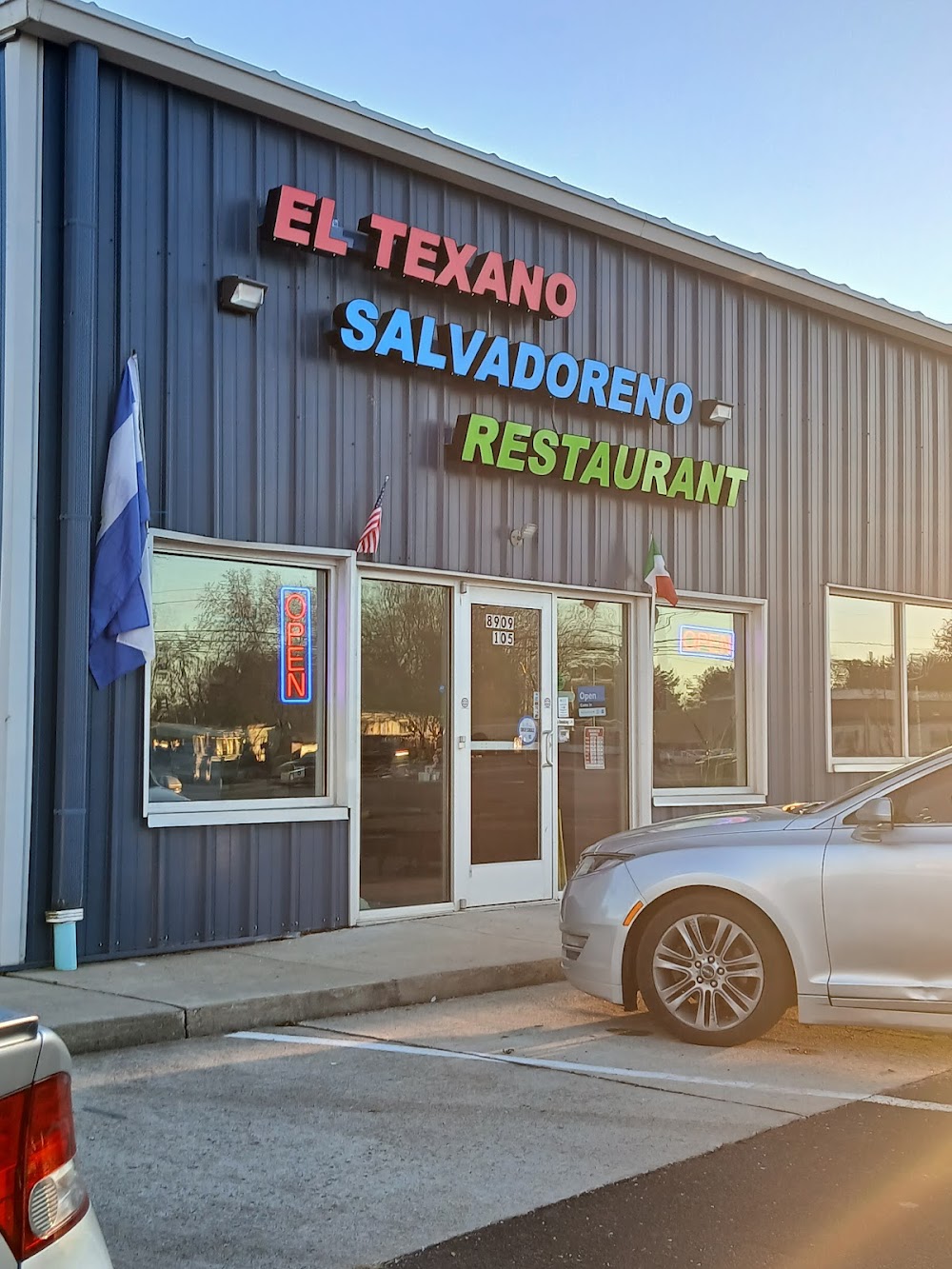 El Texano Salvadoreño Restaurant
